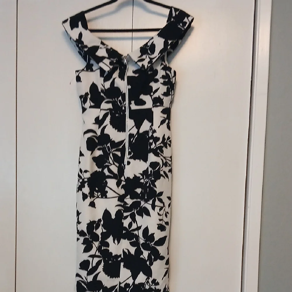 Bardot Black and White Floral Midi Dress - Picture 4 of 4
